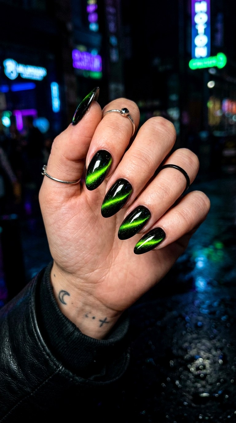 Black and Neon Green Edge - 26 Summer Dual-Tone Magnetic Cat Eye Nails Ideas
