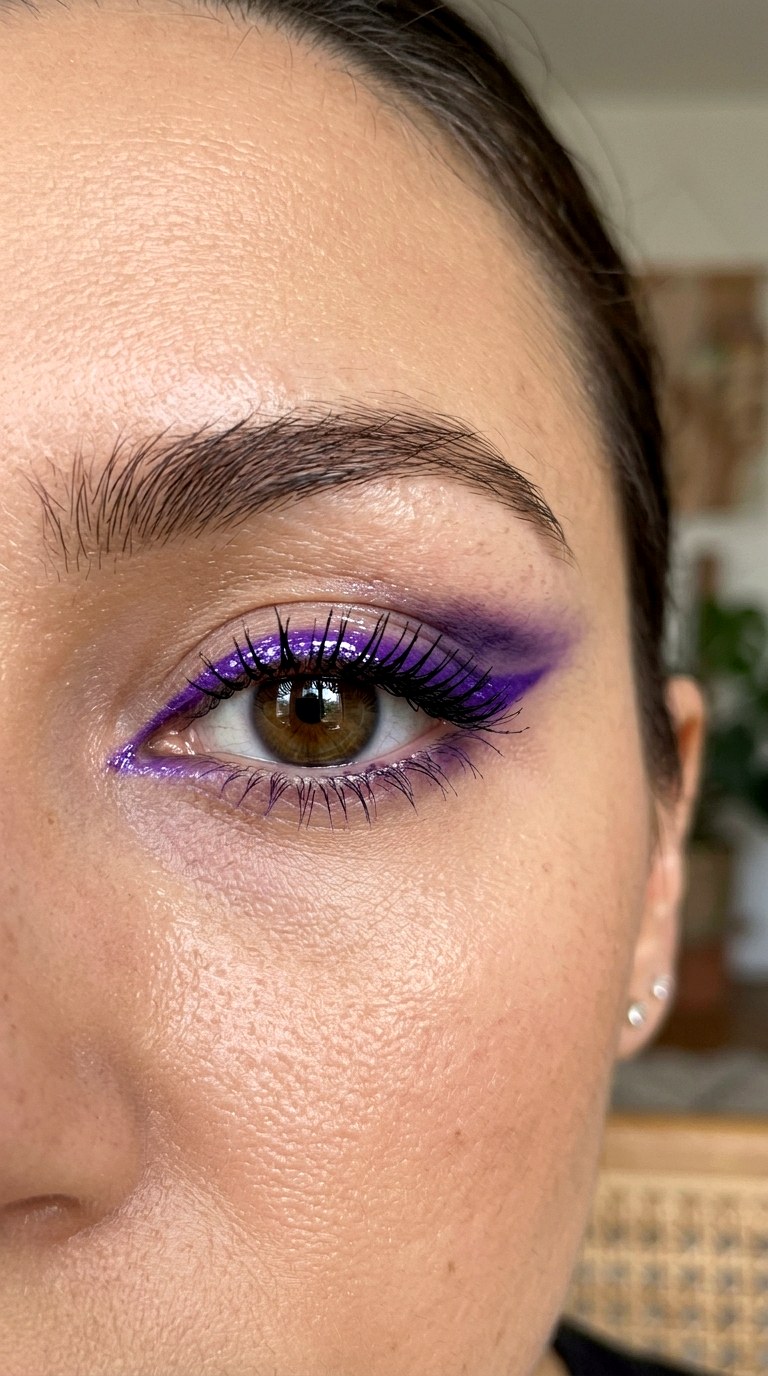 Bright Violet Bleeding Wing - 26 colorful eye makeup