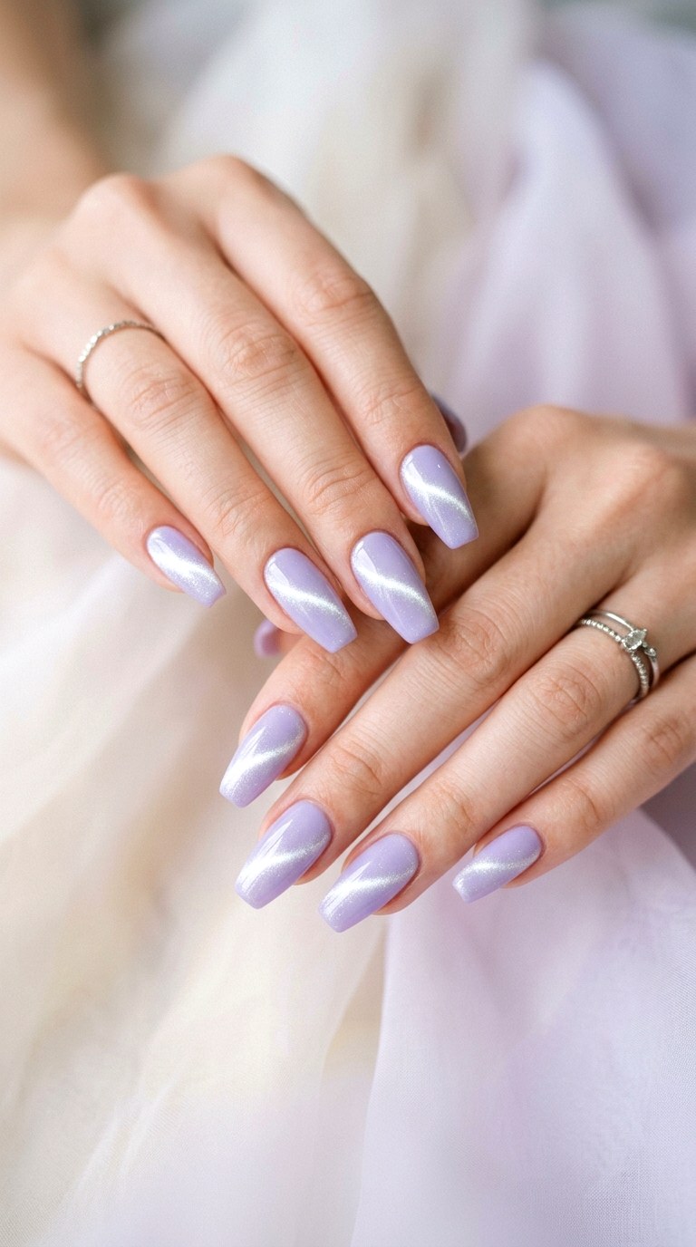 Lavender and Silver Mist - 26 Summer Dual-Tone Magnetic Cat Eye Nails Ideas
