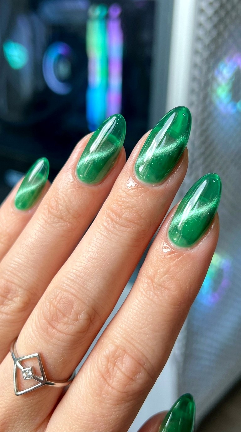 Transparent Green Glass Cat Eye - 23 Summer Soft Green Shimmer Cat Eye Nails Ideas