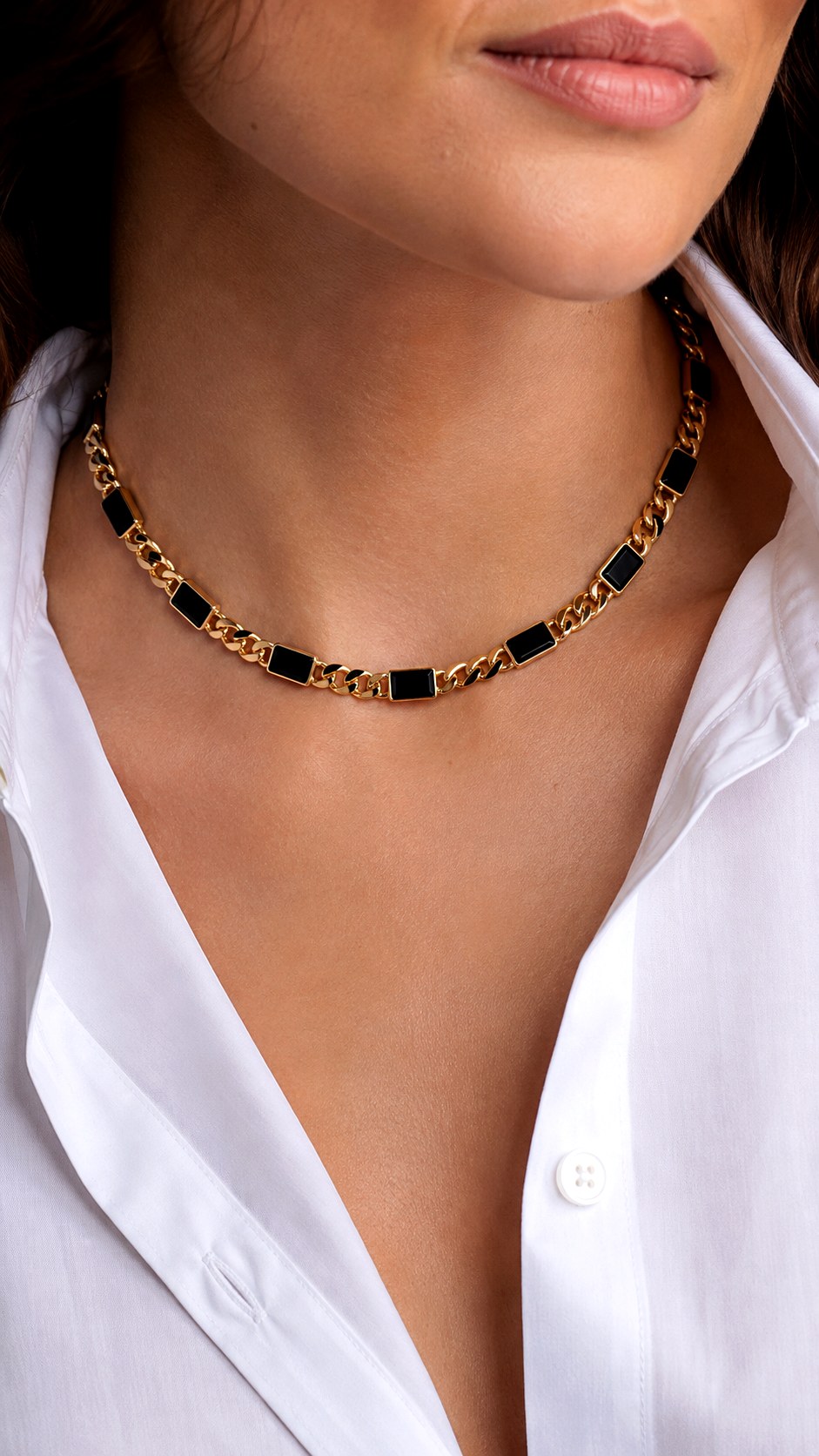 Black Onyx and Gold Chain Necklace - 23 color jewelry ideas