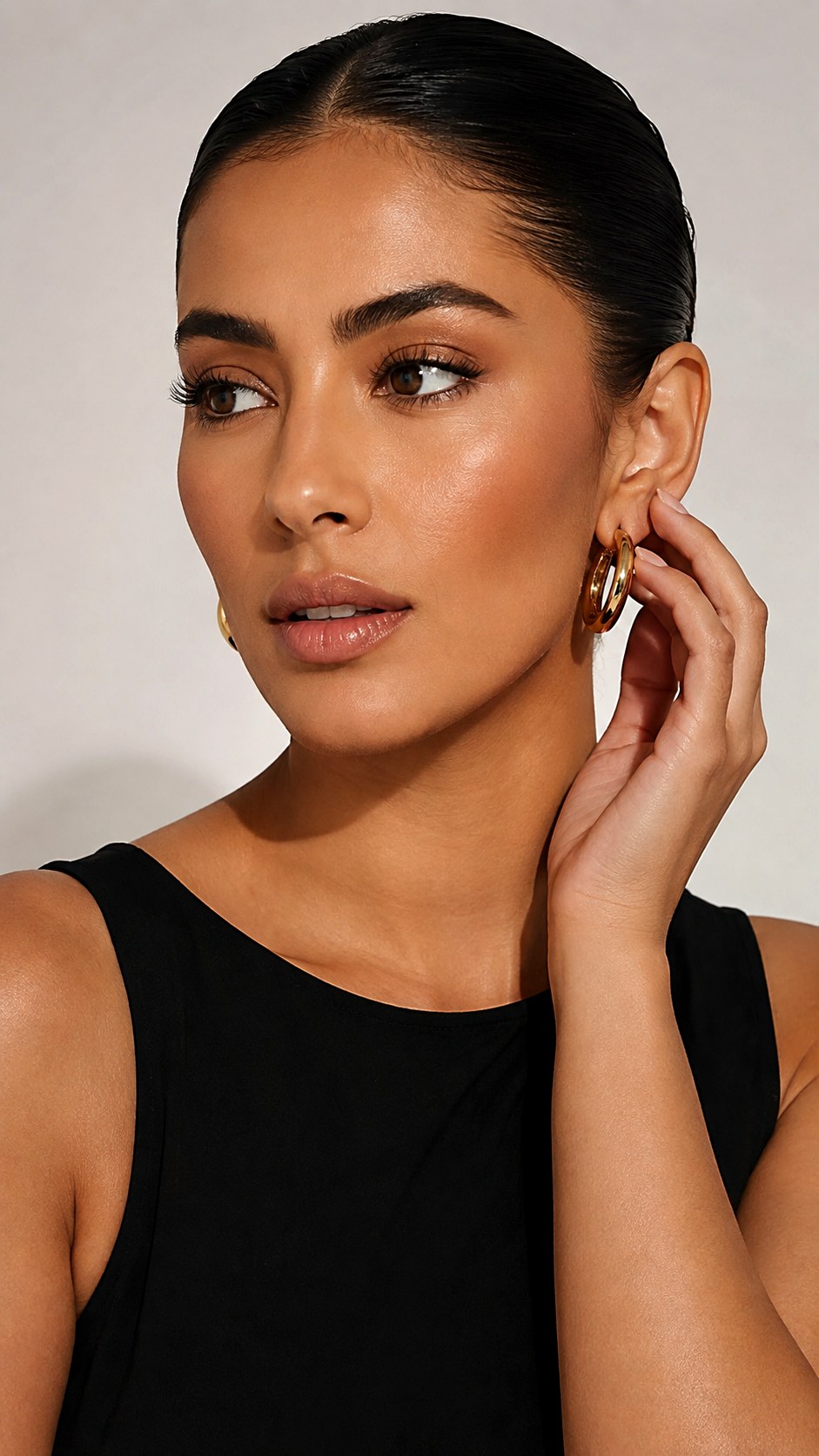 Chunky Gold Hoop Earrings - 24 italian fashion Looks