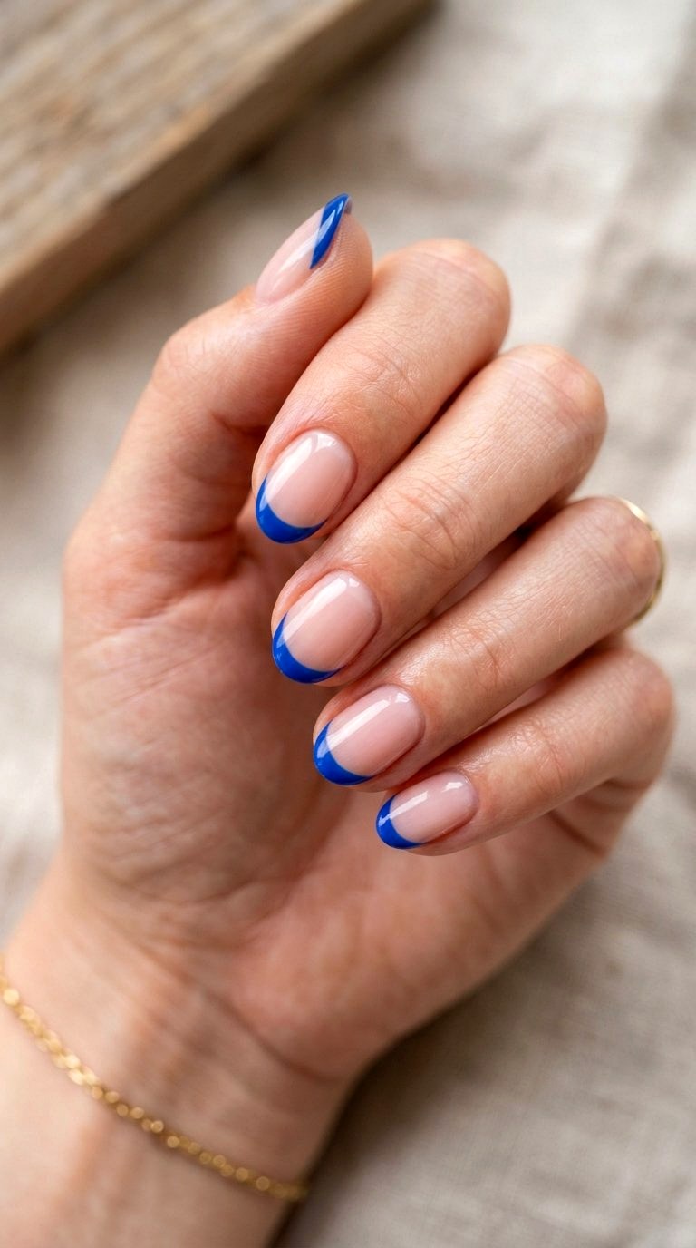 Classic Bright Blue French Tip Nails - 21 bright blue french tip nails