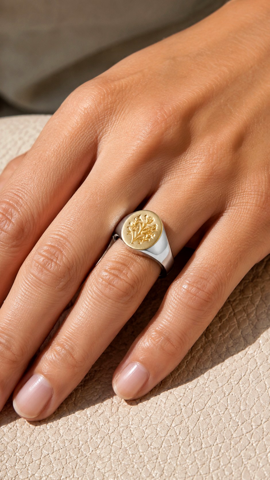 Classic Signet Ring Mixed Metals - 24 gold and silver jewelery ideas