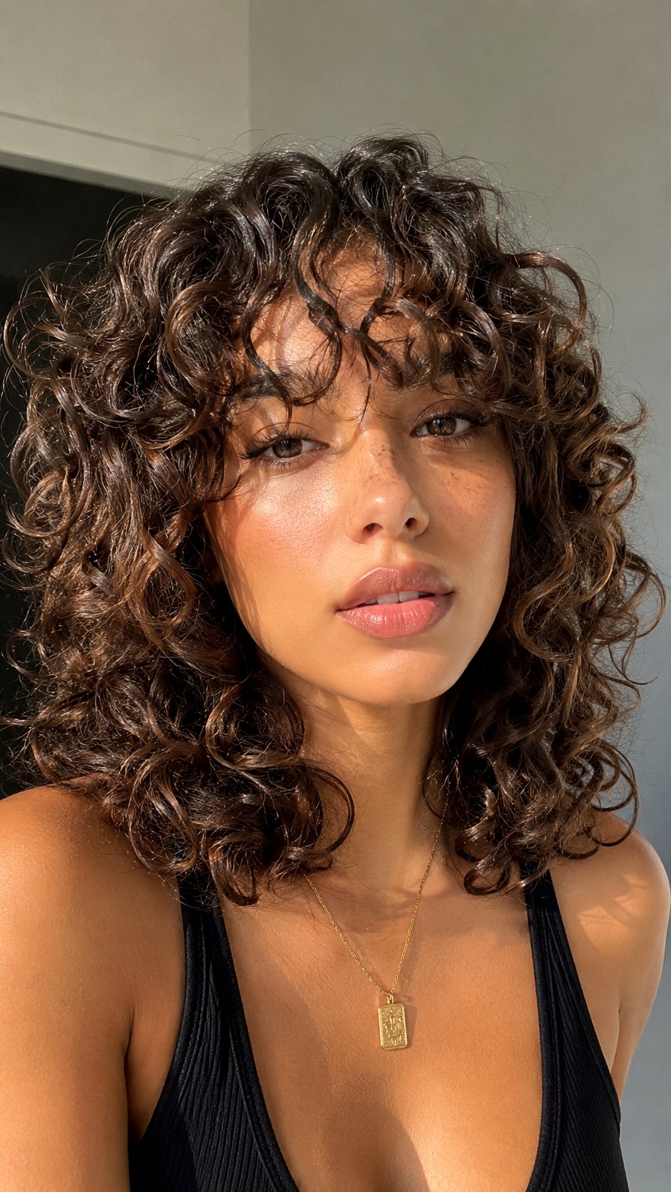 Curly Soft Wolf Cut Style - 24 soft wolf cut hairstyle ideas