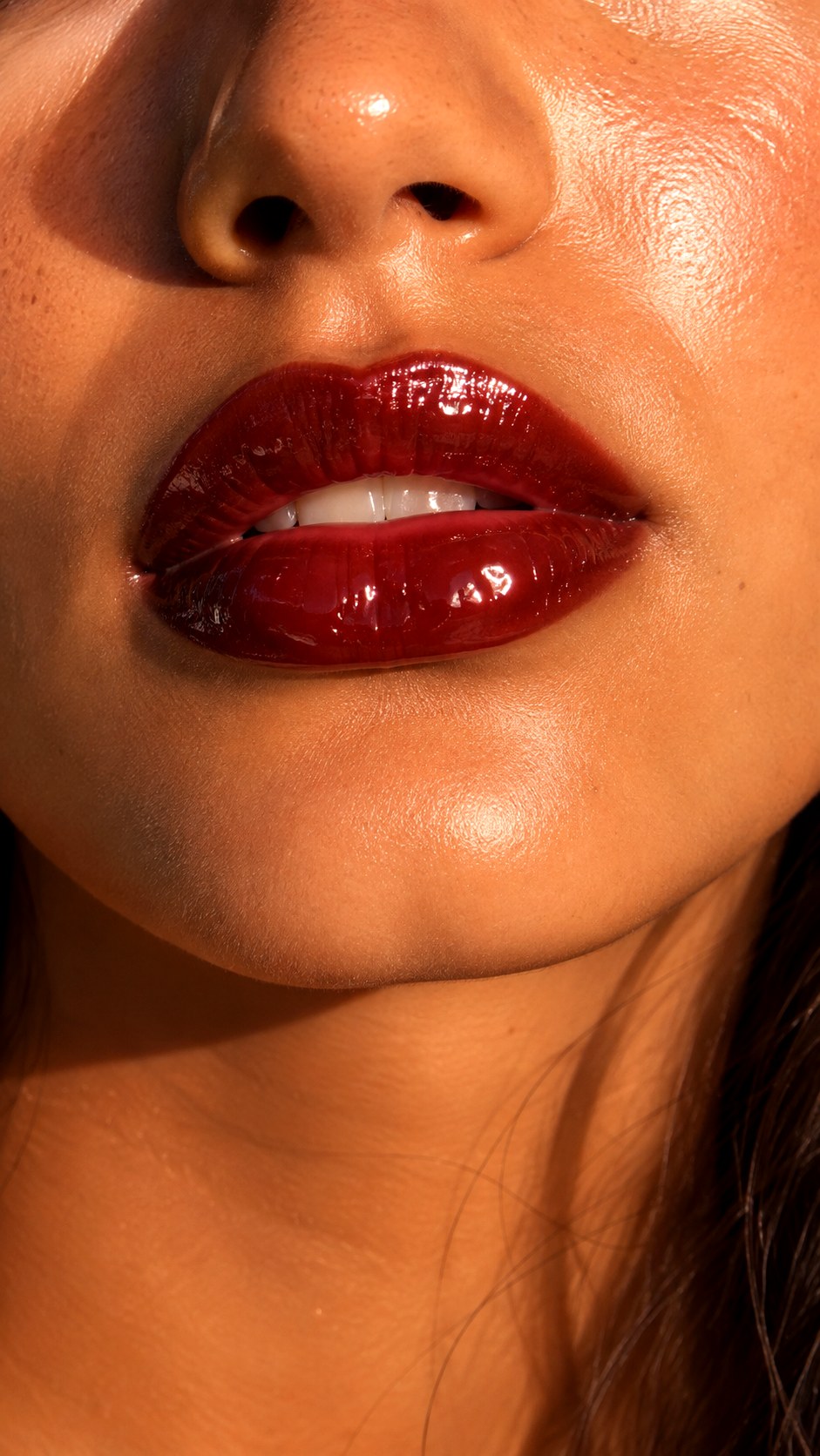 Glazed Cherry Cola Lips - 25 Summer Trendy Lip Color Ideas