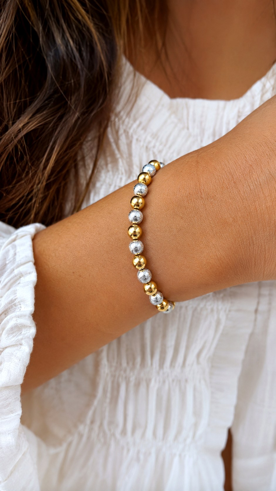 Gold Silver Beaded Stretch Bracelet - 24 gold and silver jewelery ideas