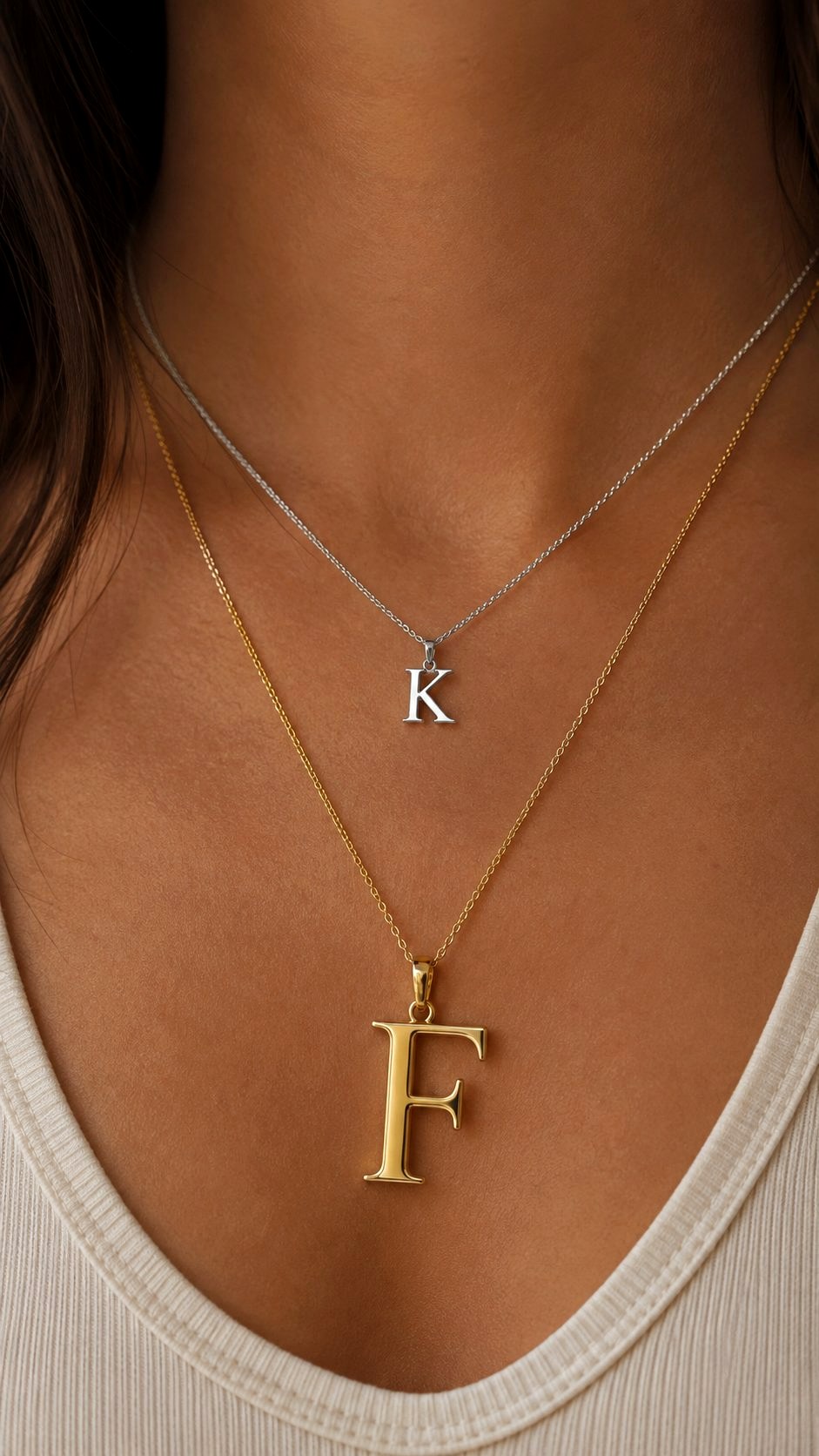 Gold and Silver Pendant Layering - 20 mixing gold and silver jewelry ideas