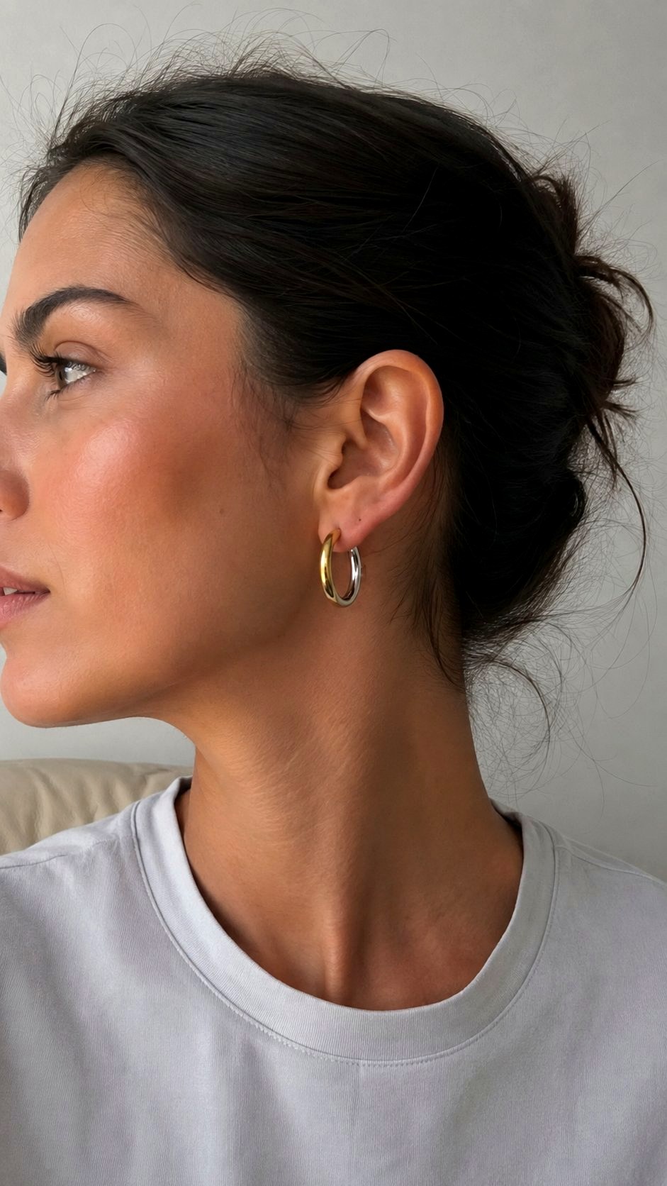 Mixed Metal Hoop Earrings - 20 mixing gold and silver jewelry ideas