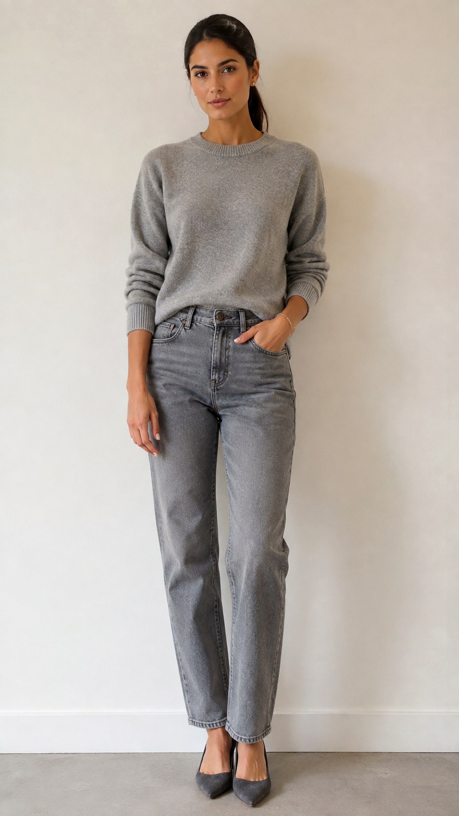 Monochromatic Grey Sweater and Jeans - 21 sweater and jean outfit ideas