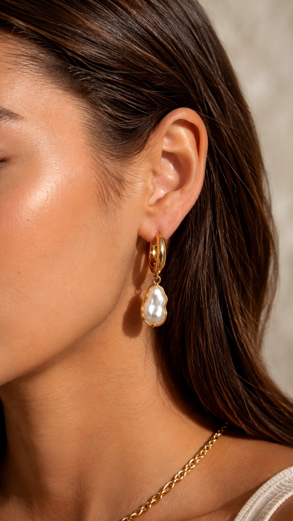 Pearls Mixed With Yellow Gold - 21 jewelry inspo gold ideas