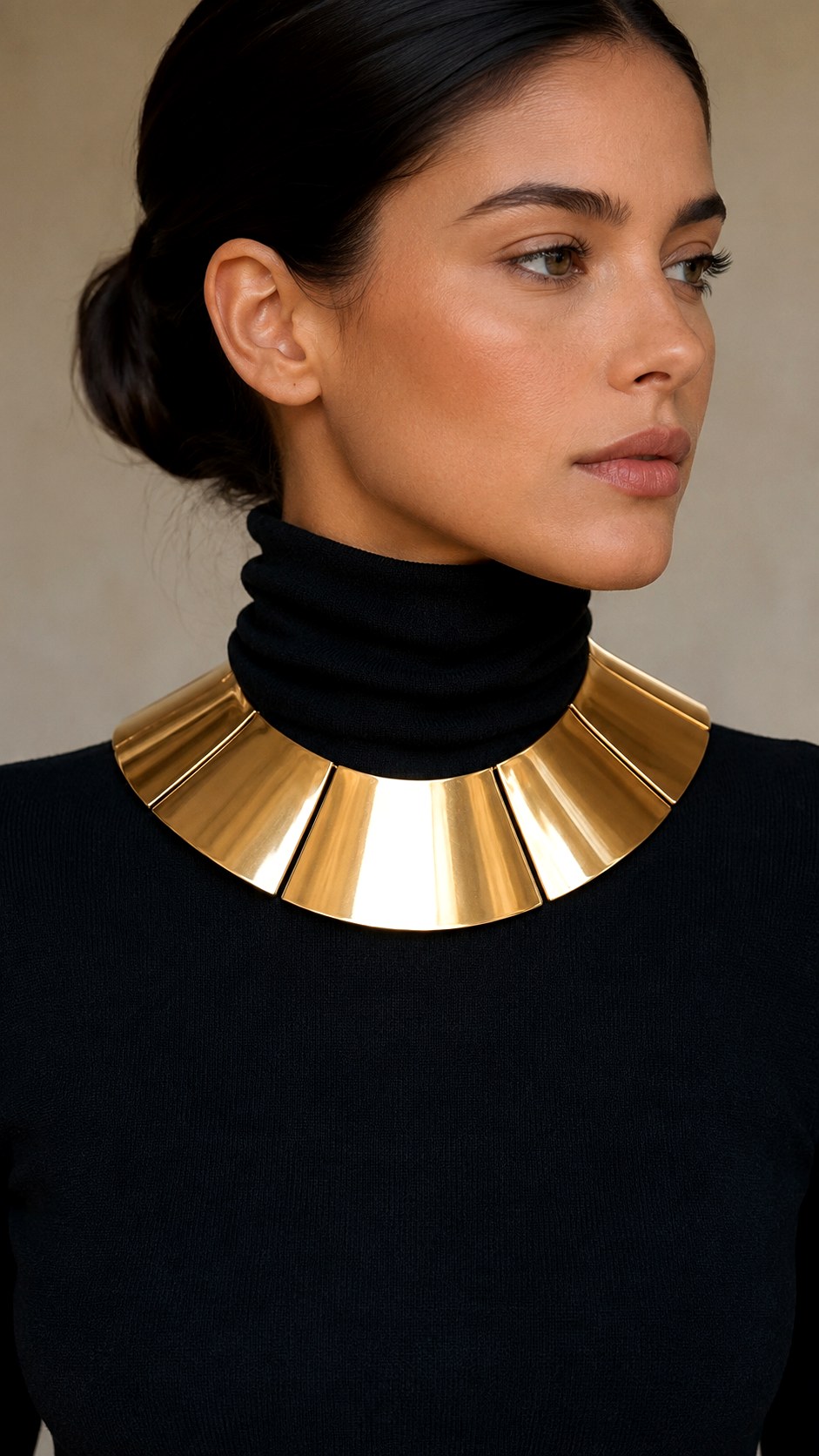 Statement Gold Collar Necklaces - 21 jewelry inspo gold ideas