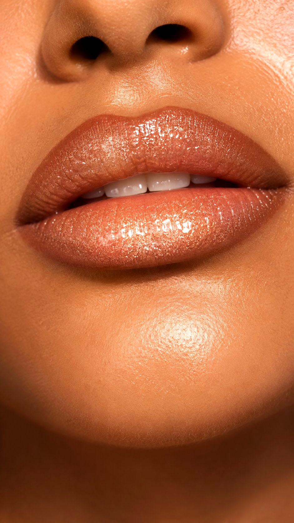 Toasted Coconut Shimmer Lip Combo - 20 Summer Trendy Lip Combo Ideas